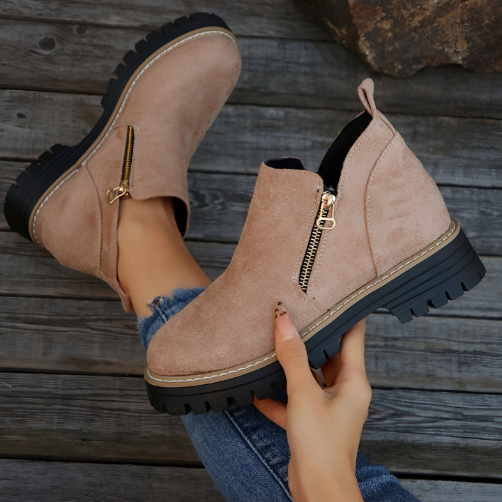 Ombeline | Chunky Sole Chelsea Boots for Women - sole detail