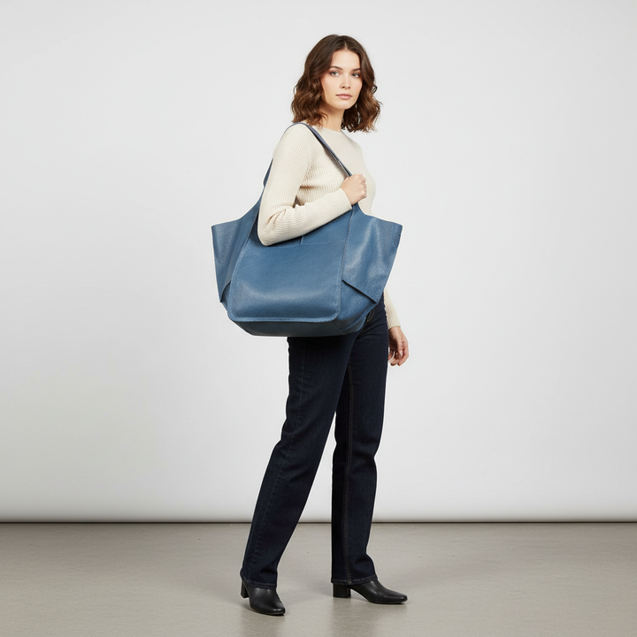 Florine | Large Leather Tote Bag for Women - strap detail