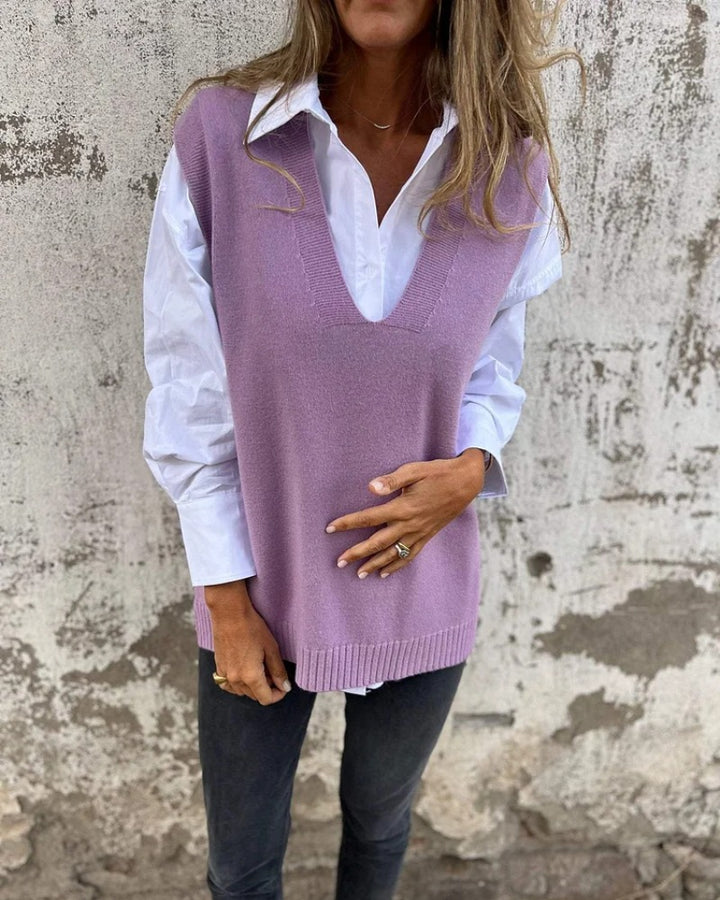 Sweater Vest with Collar and Ribbed Trim in lilac