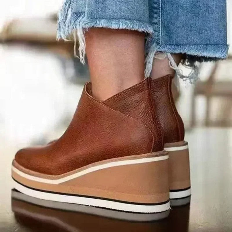 Cordelie Chelsea Boots for women