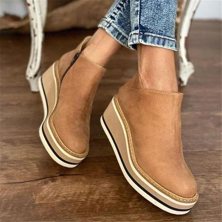 Cordelie Chelsea Boots for women