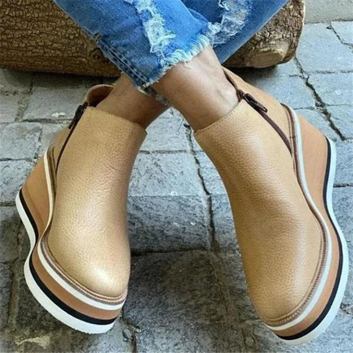 Cordelie Chelsea Boots for women