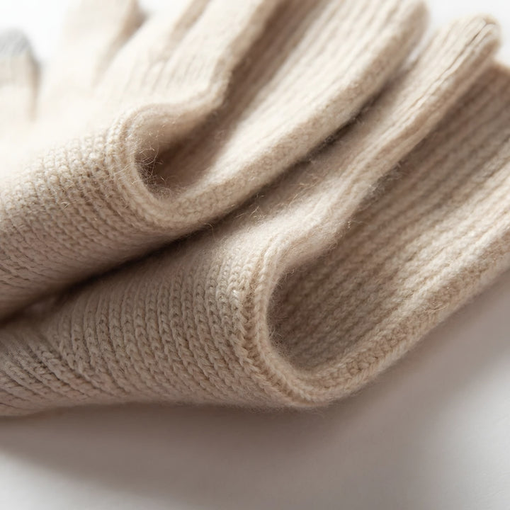 Linnea ribbed knit warm winter gloves — image 11