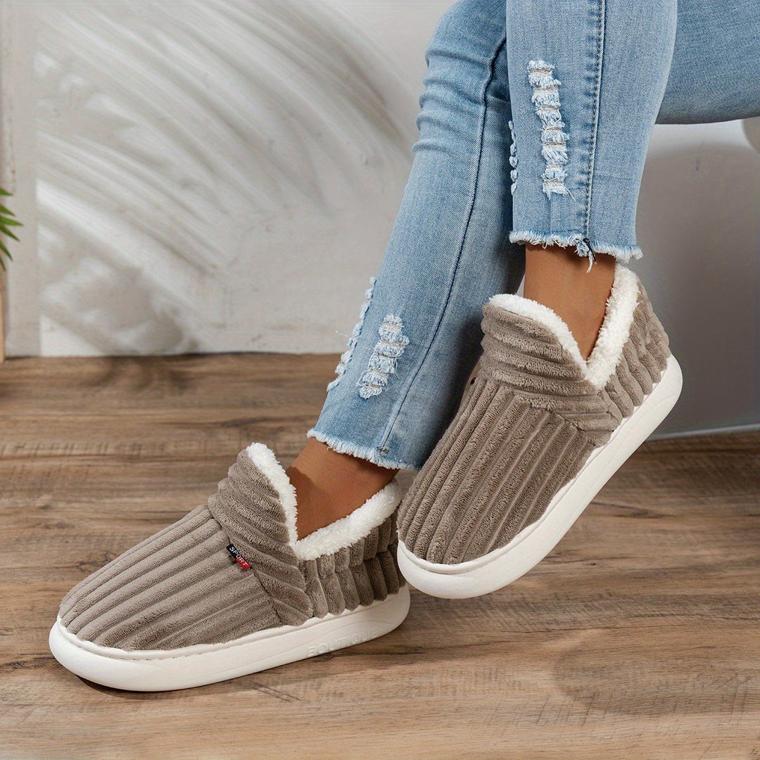 Ursule — Plush Indoor Outdoor House Slippers for Women