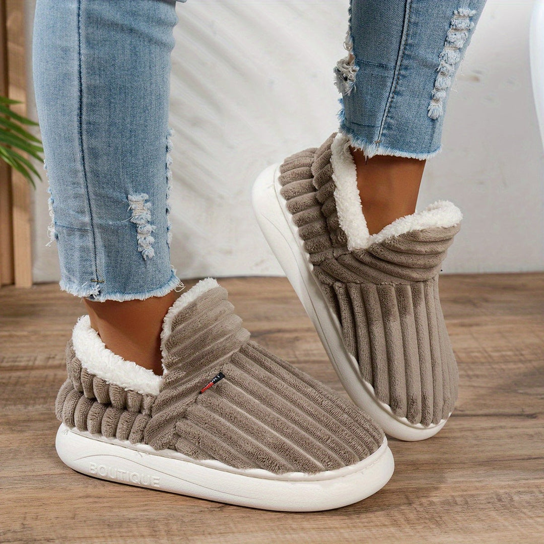 Ursule — Plush Indoor Outdoor House Slippers for Women