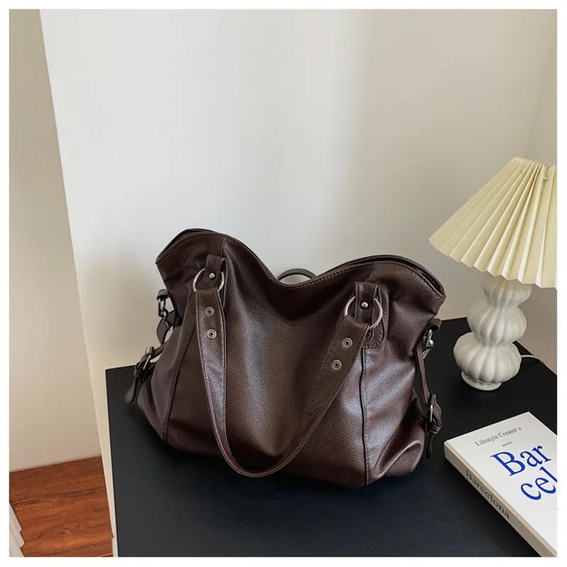 Jehanne | Large Leather Shoulder Tote Bag for Women - interior view